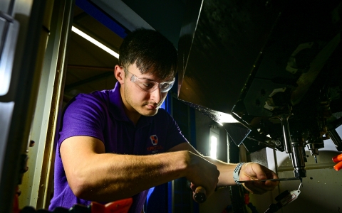 Apprenticeship shake up aims to get more young people into skilled employment